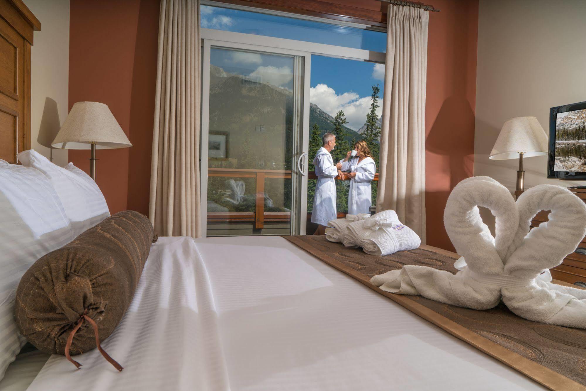 Hotel Blackstone Mountain By Clique Canmore